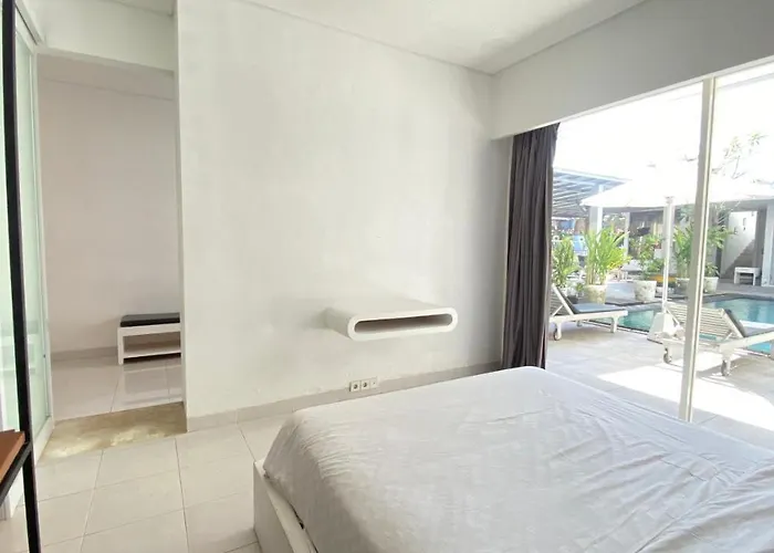 Pom Pom's Bali Aparthotel Kerobokan