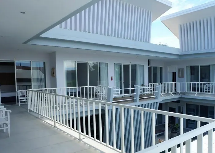 Pom Pom's Bali Aparthotel